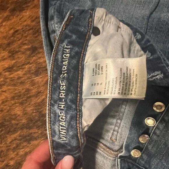 American Eagle, High Rise Vintage Straight, size 10 XLONG - Picture 2 of 3